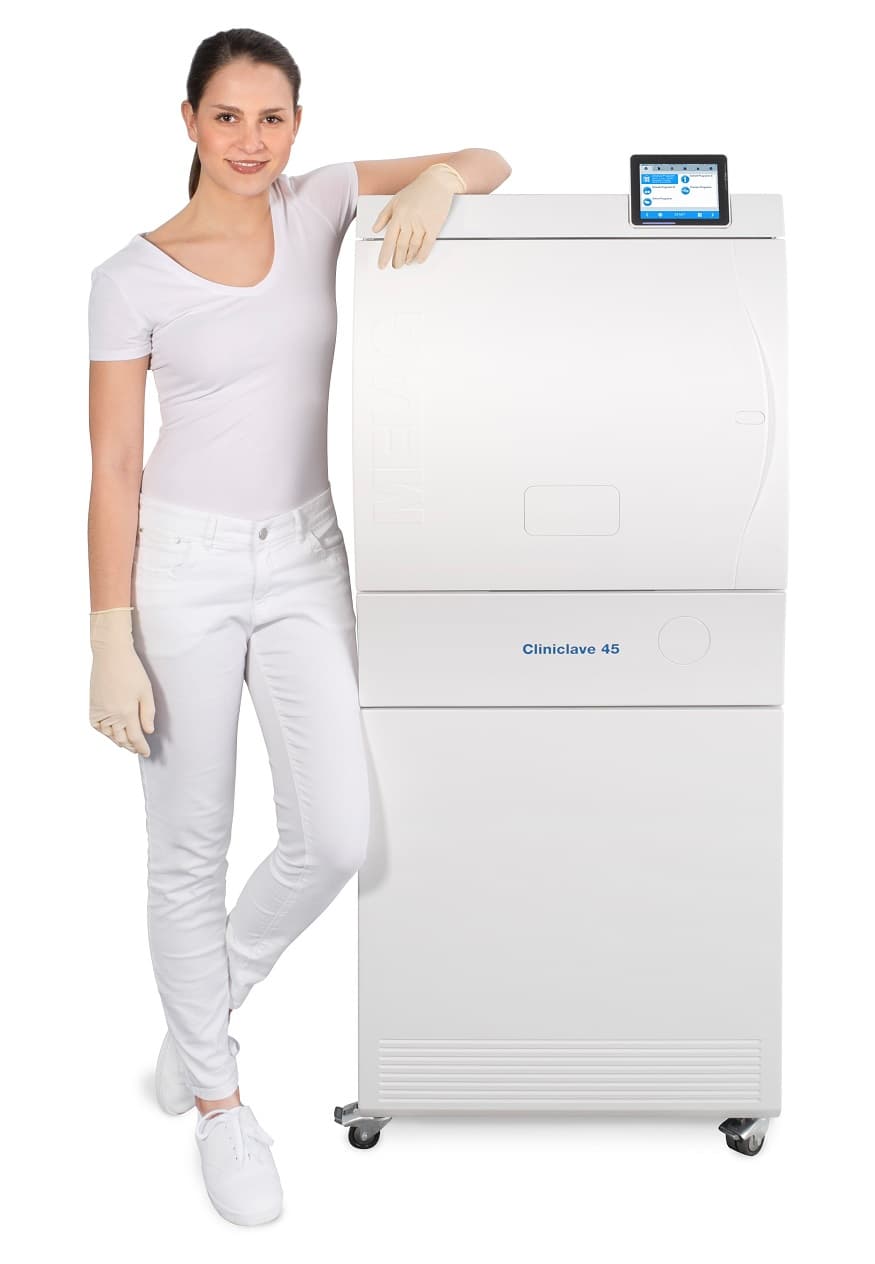 C45 Front mit Unterschrank frau 300dpi CMYK DE EXT