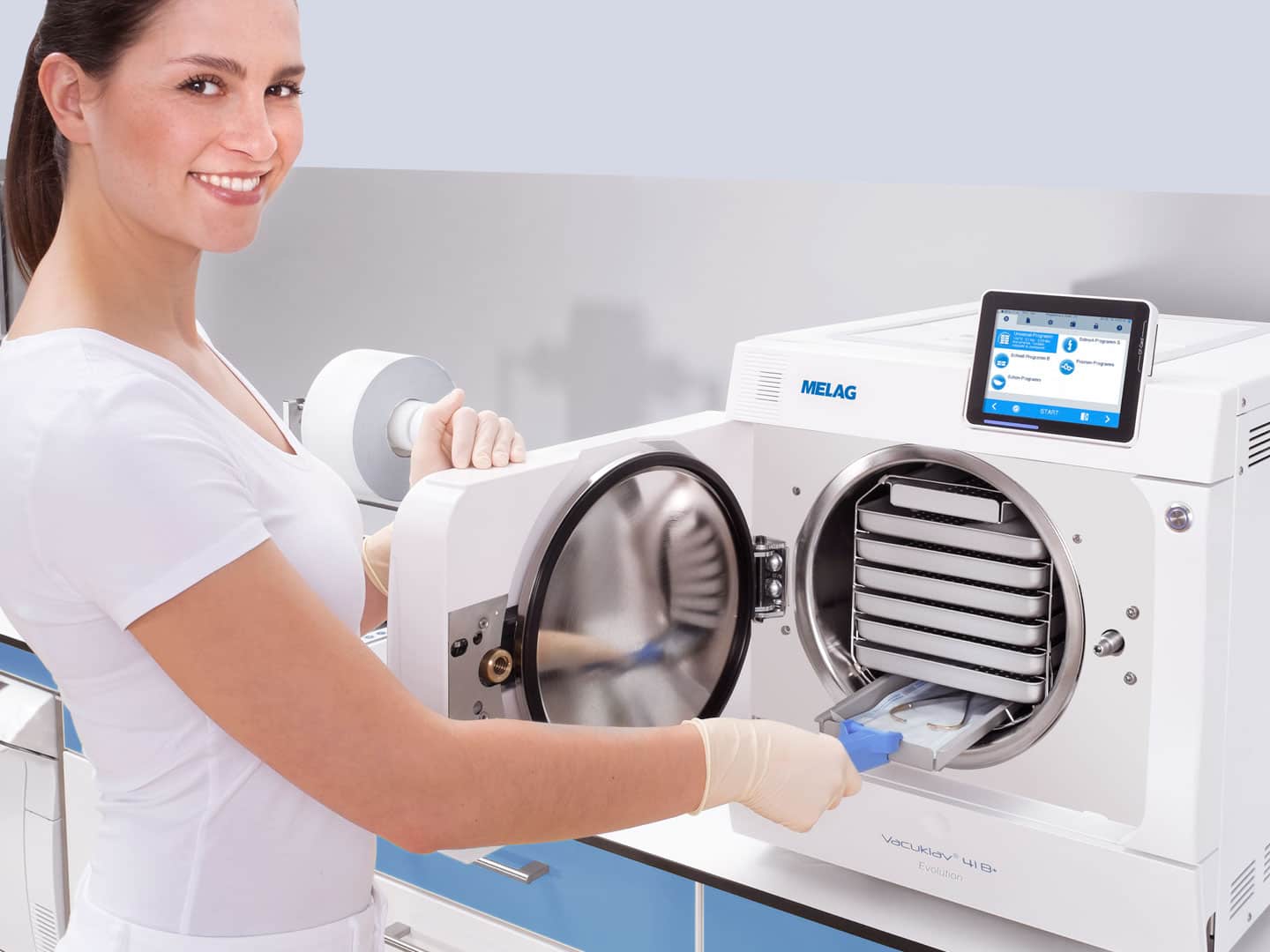 Effizientes und sicheres Beladen von Autoklaven