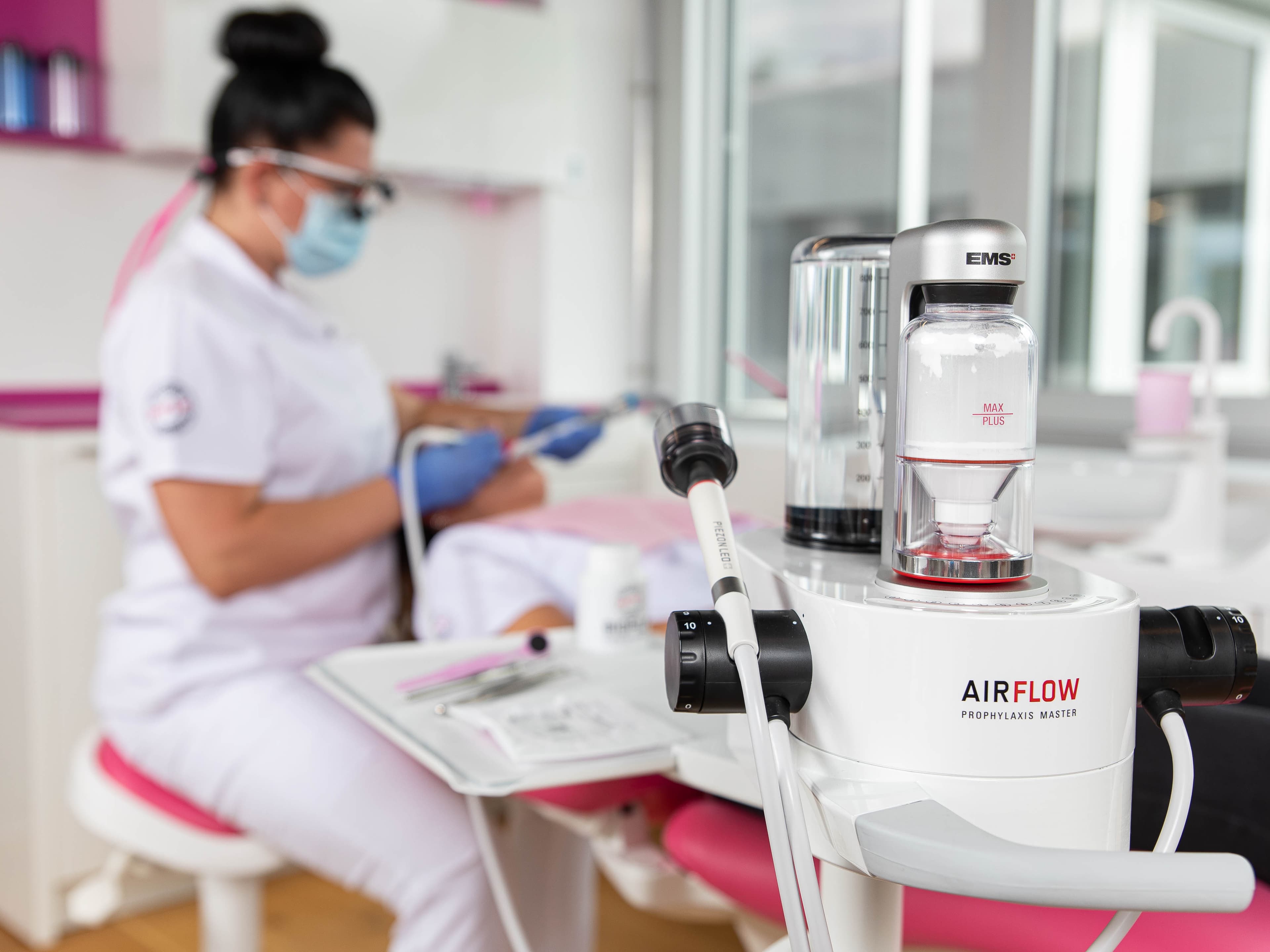 Aufbereitungsguide 2024 für EMS Handstücke und Instrumente